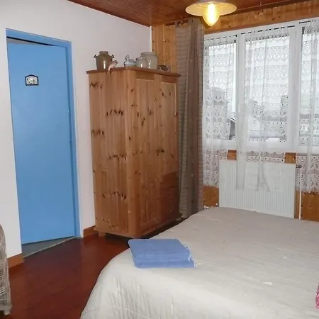 Maison D'hotes Chant Du Loup Bed & Breakfast
